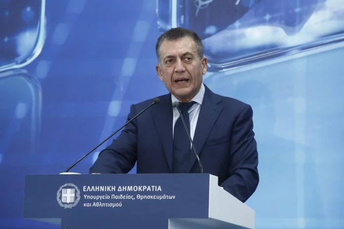 Σύμβουλος του Γιάννη Βρούτση επιτίθεται στη Δικαιοσύνη και καλεί σε αυτοδικία κατά των εμπρηστών