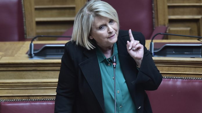 Σοφία Βούλτεψη: Χοντράδες