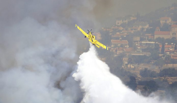 Φωτιά στον Μελιγαλά – Επιχειρούν και εναέρια μέσα