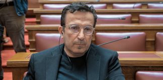 Στόχος ο Παραστατίδης