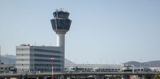 «Τέμπη του αέρα»: Απαρχαιωμένα συστήματα, ελλείψεις προσωπικού και πιέσεις κυβέρνησης-εταιρειών καταγγέλλουν οι Ελεγκτές Εναέριας Κυκλοφορίας – Επιβάτες σε διαρκή κίνδυνο