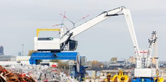 Politico: Έρευνα της ΕΕ για κατάχρηση ευρωπαϊκών κονδυλίων στην Ελλάδα για την ανακύκλωση