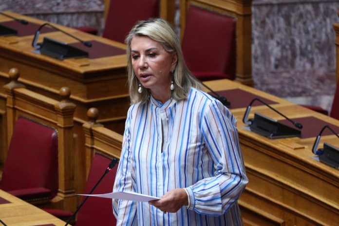 Γιατί η Ζέτα δεν θα είναι η νέα γραμματέας της «γαλάζιας» ΚΟ