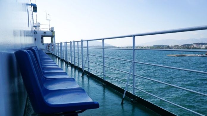 Δυσλειτουργία στη μηχανή του παρουσίασε επιβατηγό πλοίο που εκτελούσε δρομολόγιο από Καστελλόριζο προς Ρόδο