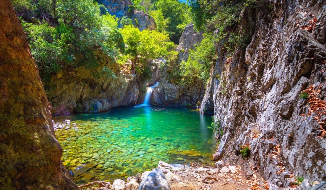 Fonia,Vathra:,Vathres,Are,Small,Water,Natural,Pools,With,Waterfalls