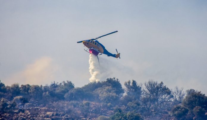 Μεγάλη κινητοποίηση από την Πυροσβεστική για φωτιά στην Μεσαρά
