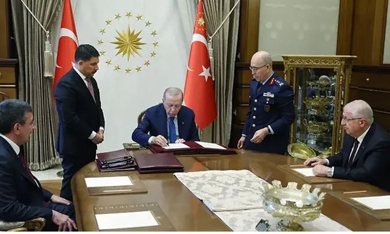 f89e3ddf-arxhgos-toyrkikoy-stratoy