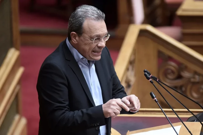 Φάμελλος: Ντροπή και προσβολή η απουσία του πρωθυπουργού στη Βουλή – Πρόταση από ΣΥΡΙΖΑ για Εθνικό Συμβούλιο Αγροτικής Πολιτικής