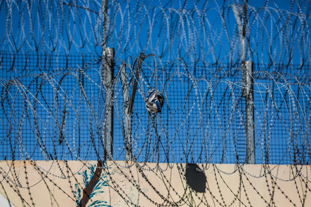 ÅÐÉÓÊÅØÇ ÔÇÓ ÐôÄ ÁÉÊÁÔÅÑÉÍÇÓ ÓÁÊÅËËÁÑÏÐÏÕËÏÕ ÓÔÉÓ ÃÕÍÁÉÊÅÉÅÓ ÖÕËÁÊÅÓ ÈÇÂÙÍ