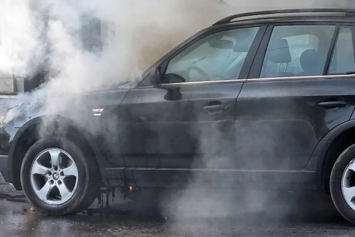 Θεσσαλονίκη: Στις φλόγες αυτοκίνητο στο Κορδελιό