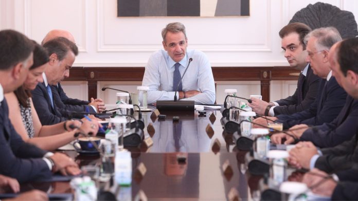 Κυβέρνηση: Στρατηγική πόλωσης για να επιτευχθεί η επιστροφή των… απολωλών ψηφοφόρων