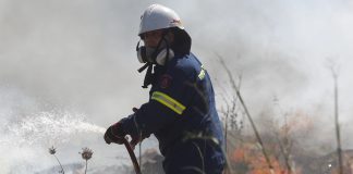 Οριοθετήθηκε η φωτιά στην Κάντζα – Τα εναέρια την «πρόλαβαν» πριν επεκταθεί