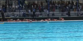 Πυροβολισμοί σε αγώνα πόλο στη Βραζιλία: Οι αθλήτριες κρύφτηκαν πίσω από τις πινακίδες (VIDEO)