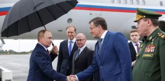 Πούτιν: «Φως στο τέρμα του τούνελ» βλέπει για τις ρωσοαμερικανικές σχέσεις – Αποθεώνει τις ηγετικές ικανότητες του Τραμπ