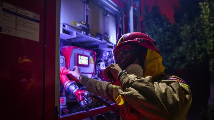 Φωτιά στην περιοχή Παλιάμπελα στη Βόνιτσα – Ήχησε το 112