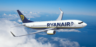 Πανικός σε αεροσκάφος της Ryanair: Πιλότος λιποθύμησε κατά την διάρκεια της πτήσης