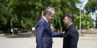 Ζελένσκι ο… μαρτυριάρης: Με τον Μητσοτάκη «συζητήσαμε την ενίσχυση των δυνατοτήτων της αεράμυνάς μας»