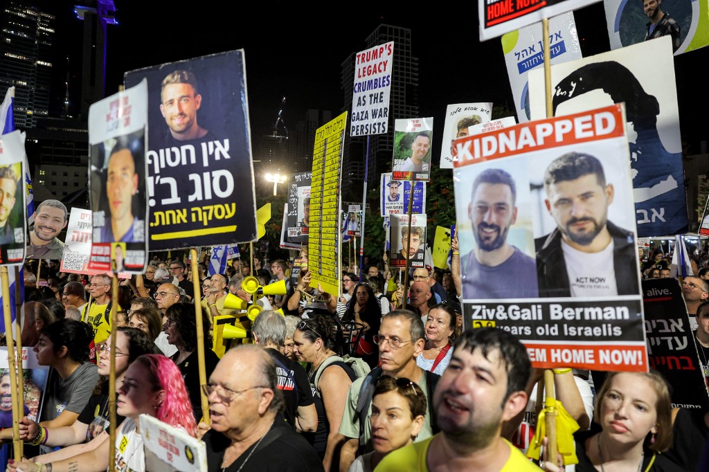 ISRAEL-PALESTINIAN-CONFLICT-HOSTAGES-PROTEST