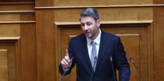 «Ναι» από το ΠΑΣΟΚ στη Βουλή για τα μέτρα