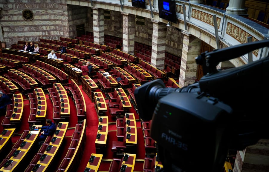 023522750af991964949ec02413a1626_L