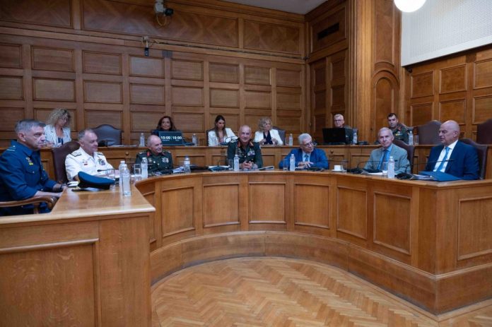 Διδάγματα από την Ουκρανία στις Ένοπλες Δυνάμεις: ΠΝ και ΠΑ αποκτούν διοικήσεις μη-επανδρωμένων οχημάτων