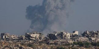 Γάζα: «Θα χτυπήσουμε με όλη μας τη δύναμη», απειλεί το Ισραήλ και κλείνει οδό διαφυγής