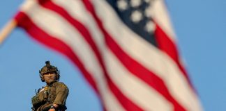 «Η έξαρση της ICE»: Χιλιάδες νέοι υπάλληλοι και νέα γραφεία για το κυνήγι μεταναστών των ΗΠΑ