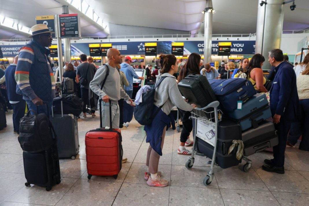 2025-09-20T101409Z_62924824_RC2MVGA7XBMS_RTRMADP_5_EUROPE-AIRPORTS-CYBERATTACK-BRITAIN-1200x800