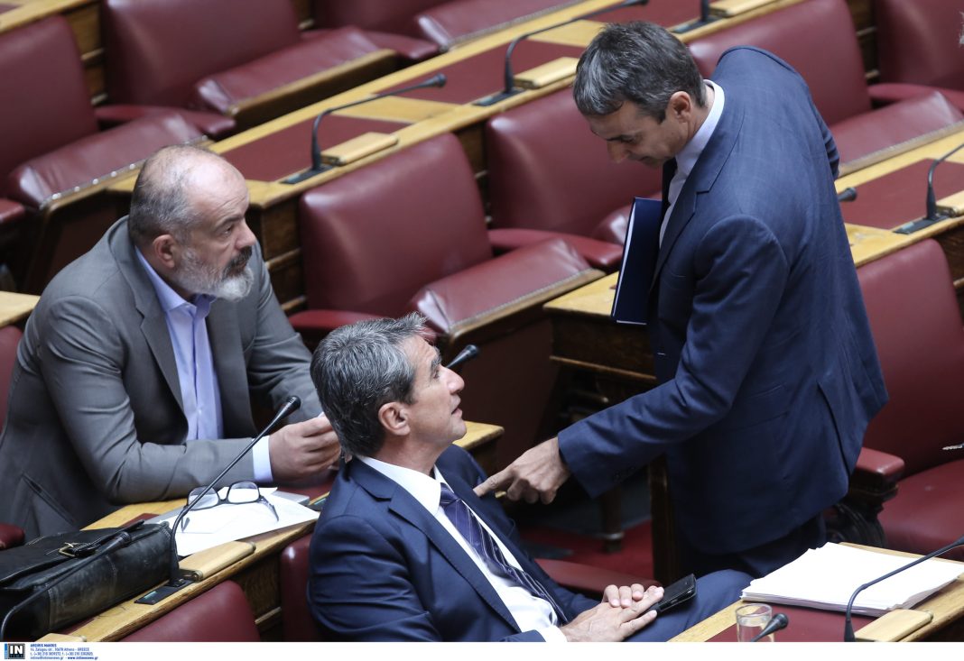 ÊÏÉÍÏÂÏÕËÅÕÔÉÊÏÓ ÅËÅÃ×ÏÓ - ÍÏÌÏÈÅÔÉÊÇ ÅÑÃÁÓÉÁ <br><br> ÊÕÑÉÁÊÏÓ ÌÇÔÓÏÔÁÊÇÓ ÐÑÏÅÄÑÏÓ ÍÅÁÓ ÄÇÌÏÊÑÁÔÉÁÓ ÁÍÄÑÅÁÓ ËÏÂÅÑÄÏÓ