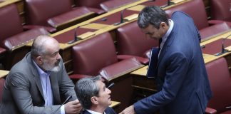 Ανδρέας Λοβέρδος: Η «γαλάζια» μεταγραφή και οι αντιδράσεις – Το παρασκήνιο της προσχώρησης στη ΝΔ και η «μάχη» στον Νότιο Τομέα