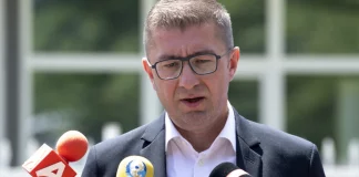 Βόρεια Μακεδονία: Ο πρωθυπουργός Μίτσκοσκι καταγγέλλει πως υπήρξε θύμα παρακολούθησης από τις μυστικές υπηρεσίες