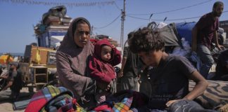 «Κόλαση» στη Γάζα: Θάνατος ή έξοδος από την πόλη, έως και 2.000 δολάρια το κόστος μεταφοράς με φορτηγό