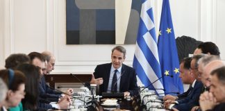 Αγώνας δρόμου για το Μαξίμου απέναντι σε ανεκπλήρωτες προσδοκίες και εσωκομματική γκρίνια
