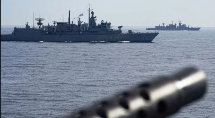 Η άσκηση που αιφνιδίασε την Τουρκία: Ο στόλος στο Αιγαίο και τα πυραυλικά σε θέσεις μάχης