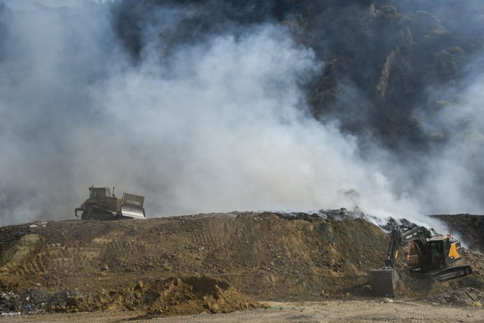 Συναγερμός στη Λαμία: Φωτιά στην Ροδίτσα με πυκνούς καπνούς
