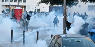 «Μπλόκαραν τα πάντα» στη Γαλλία: Μεγάλες διαδηλώσεις σε όλη τη χώρα – Πάνω από 300 συλλήψεις, χημικά και οδοφράγματα (Photos/Videos)