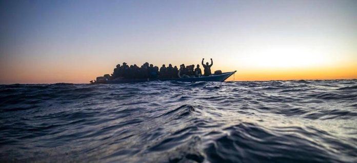 Φέρνουν μετανάστες στις παραλίες της Θεσσαλίας