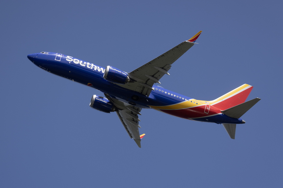 A proposal for seven additional round-trip flights at DCA defeated by US Congress