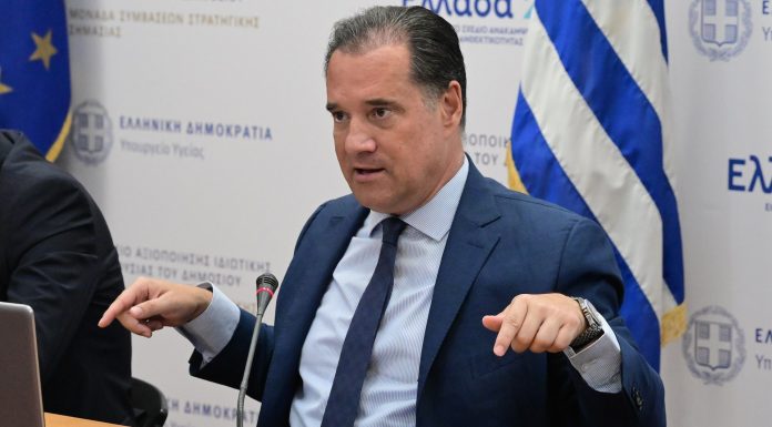 ΠΑΡΑΓΝΩΡΙΣΤΗΚΑΜΕ! O Γεωργιάδης μαλώνει τον δημοσιογράφο Παπαχλιμίντζιο – (VIDEO)