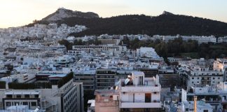 Στεγαστική κρίση: Βαθαίνει την ίδια ώρα που η ανισότητα πλούτου απειλεί την κοινωνική συνοχή