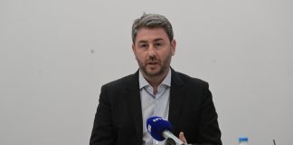 ΠΑΣΟΚ: Με σύνθημα «μια Ελλάδα για όλους» και πρόταση για τον 13ο μισθό ανεβαίνει στη ΔΕΘ ο Ανδρουλάκης