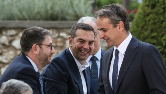 Μόνος αντίπαλος του ΠΑΣΟΚ ο Μητσοτάκης όσο ο Τσίπρας δεν “τραβάει” στους κεντρώους