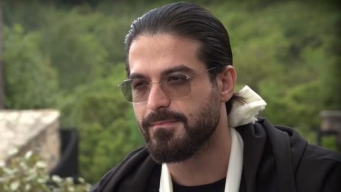 Μήνυση σε βάρος του Άρη Μουγκοπέτρου από τον άνθρωπο που του έδωσε την κροτίδα