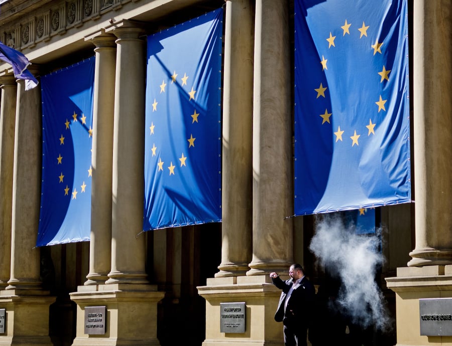 d483badd090e9ad95c6934242ea0be63_L