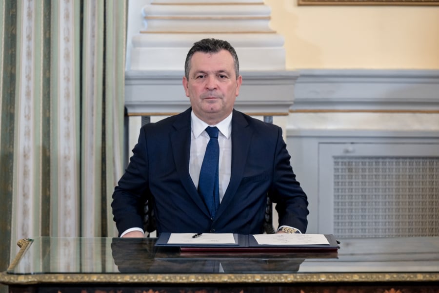 d7f9a5474f046df4b680f8d6bfd0efed_L