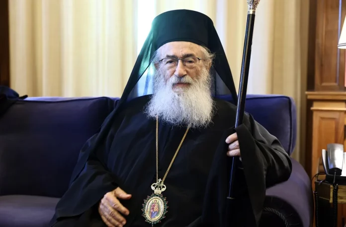 Έφτασε στην Αθήνα από τη Μονή Σινά ο αρχιεπίσκοπος Δαμιανός – Ξεκινούν οι διαδικασίες διαδοχής του