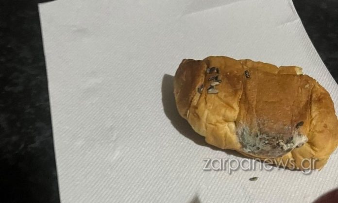 Χανιά: Aγόρασε κρουασάν από σούπερ μάρκετ και βρήκε μέσα ζωύφια και μούχλα