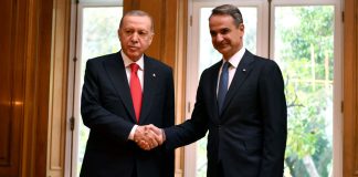 Ελληνοτουρκικά: «Δεν είναι αυτοσκοπός μας μια συνάντηση Μητσοτάκη με Ερντογάν» διαμηνύει η κυβέρνηση