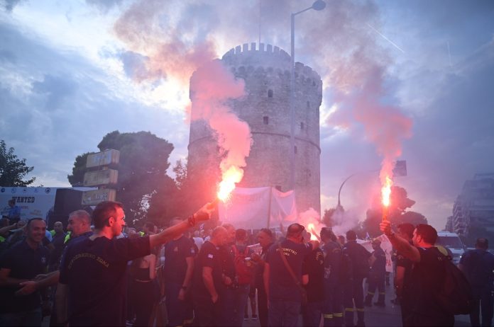 Θεσσαλονίκη: Υγειονομικοί και ένστολοι ανοίγουν σήμερα τον χορό των κινητοποιήσεων ενόψει ΔΕΘ