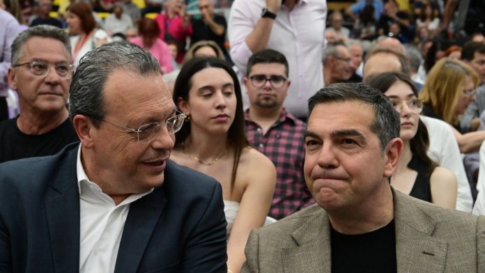 Η «παράταση» στην επιστροφή Τσίπρα, «τελευταία ευκαιρία» για ΣΥΡΙΖΑ και Φάμελλο